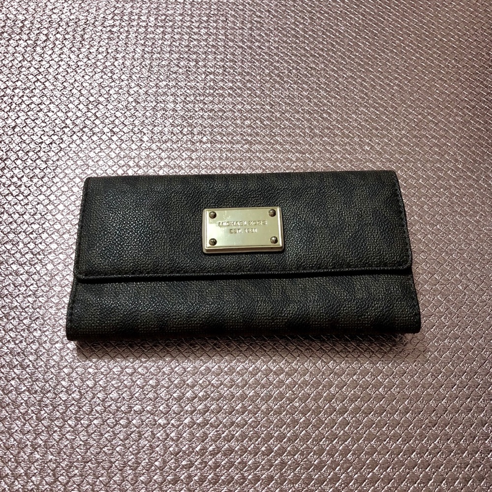 Michael Korda Monogram Travel Wallet